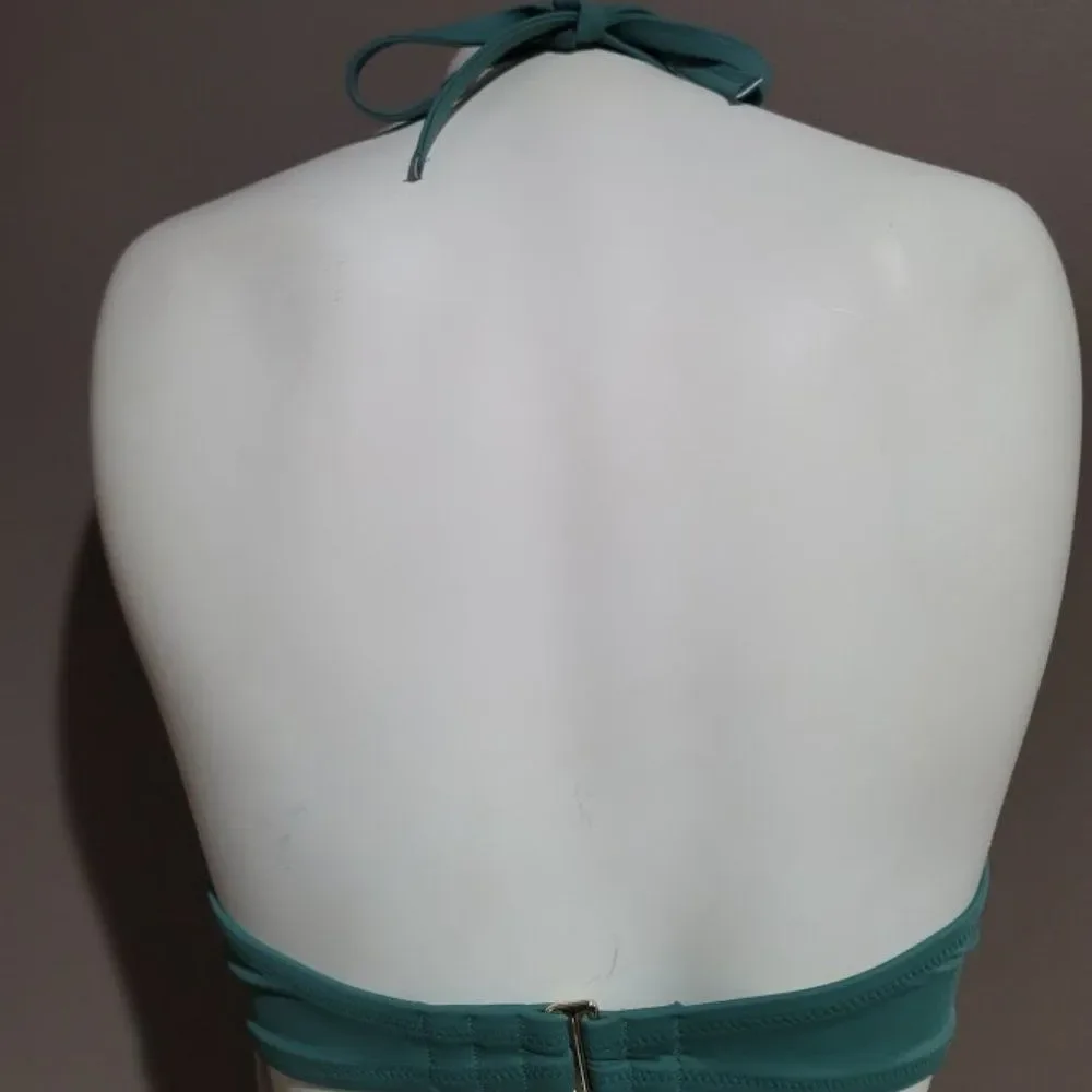 Shade & Shore Sage Crochet Bikini Top
